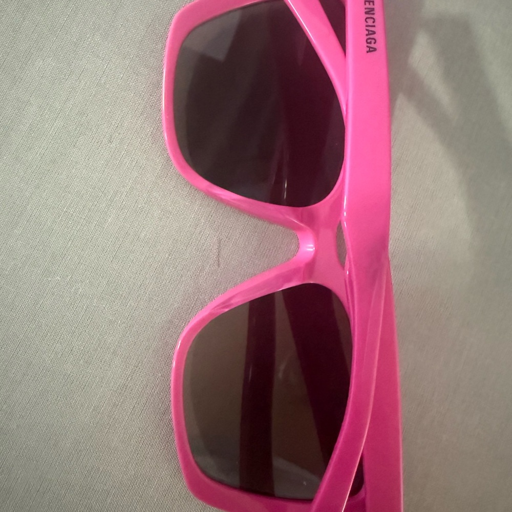 Balenciaga Pink Sunglasses with Black Case - Picture 3 of 4